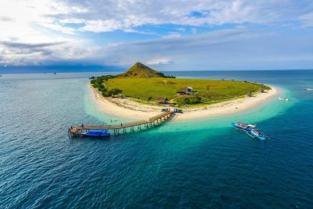 Rekreasi Perairan Di Nusa Tenggara Barat